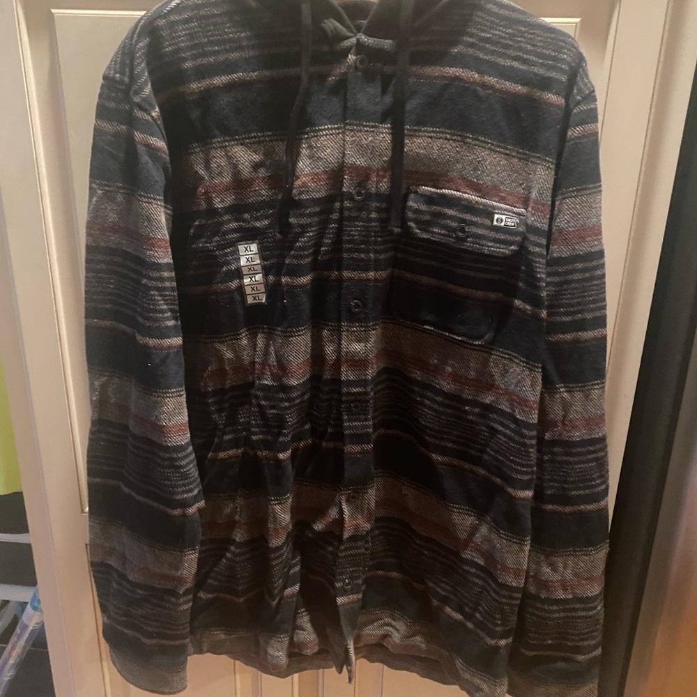 Salt Life Black and Gray Lightweight Shirt Jacket NWT